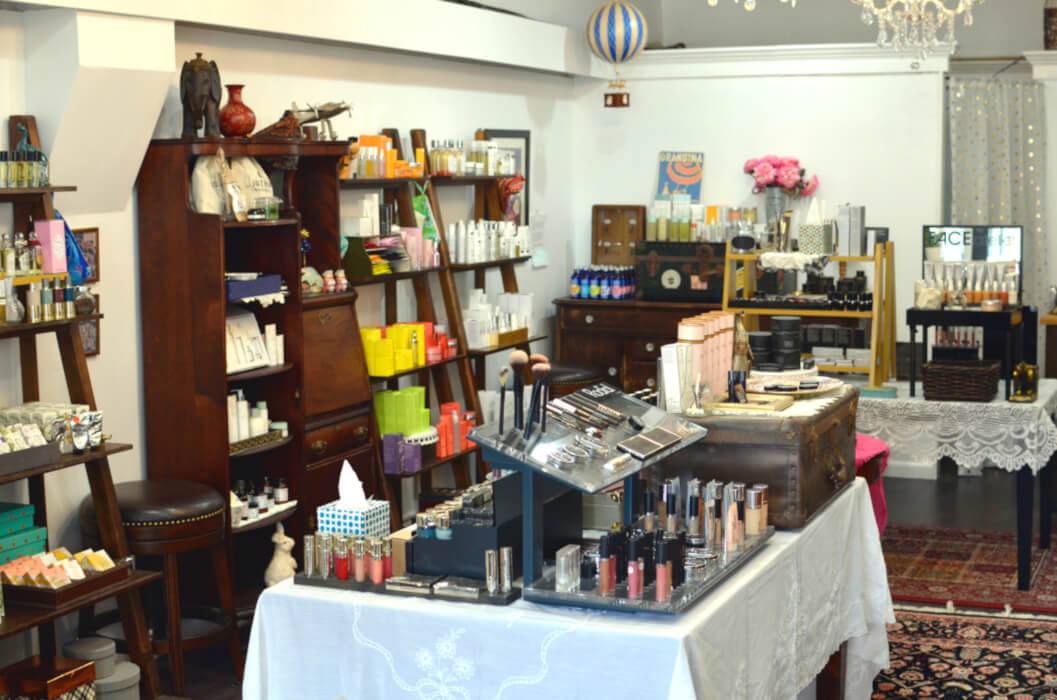 The Gilded Girl Beauty Emporium Cosmetics, Skincare and Fragrance