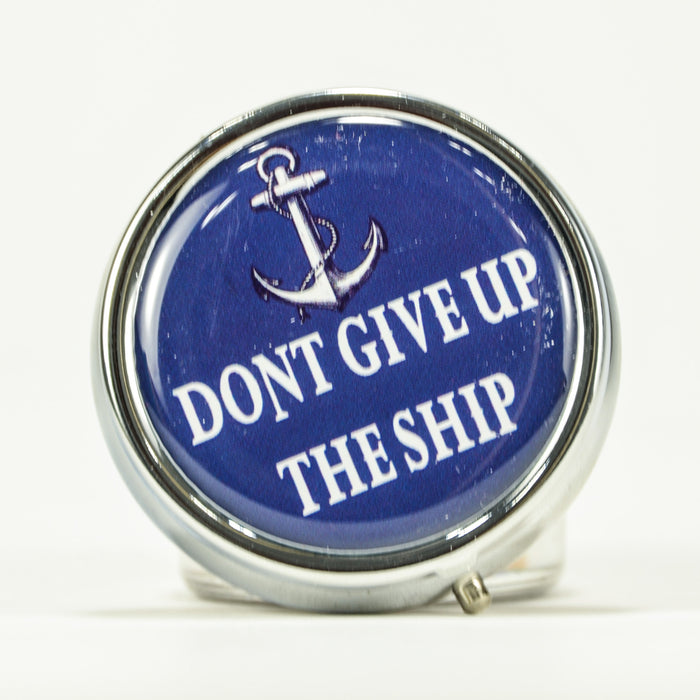 Andrea Garland - Don't Give Up The Ship, Lip Balm Compact