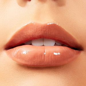 Rodial - Collagen Boost Lip Lacquer Spice Spice Baby Model